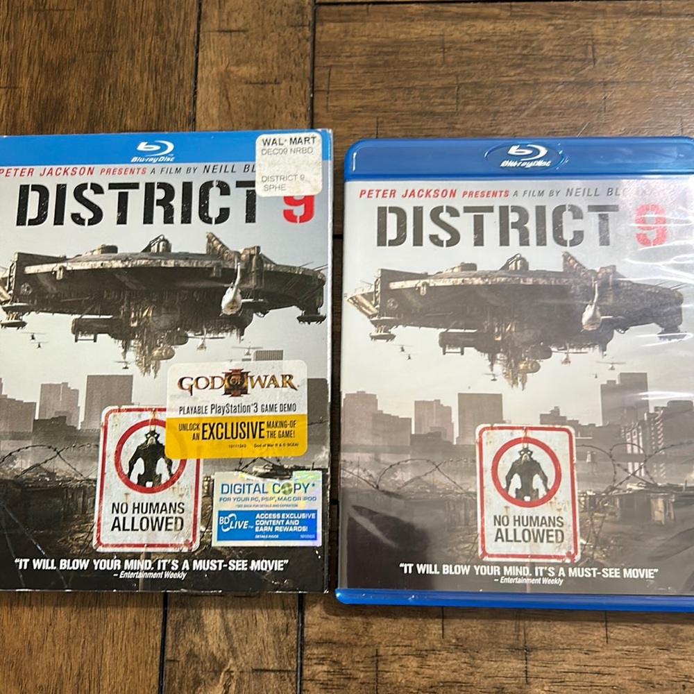 District 9 blue ray!